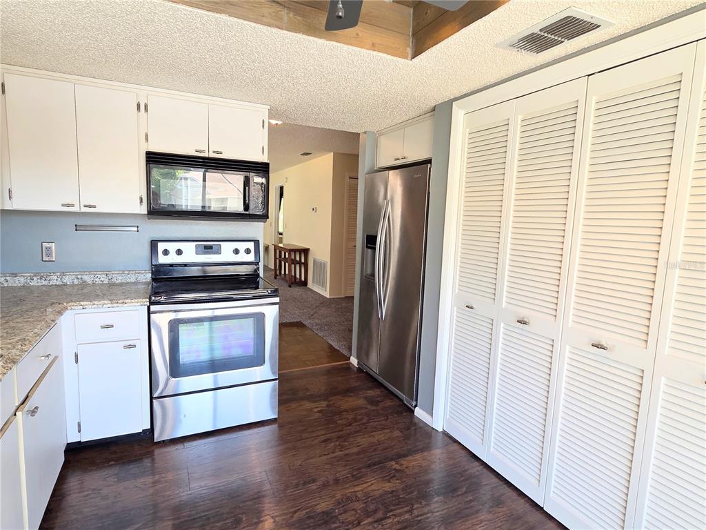 12404 EAGLESWOOD DRIVE UNIT C, HUDSON, FL — photo 4 of 30
