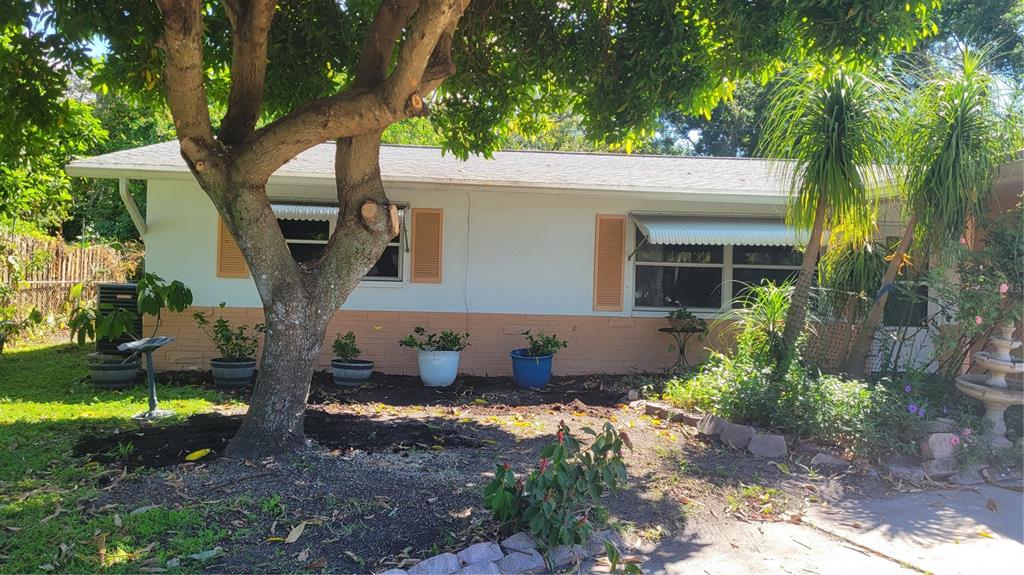 1421 HEATHER DRIVE