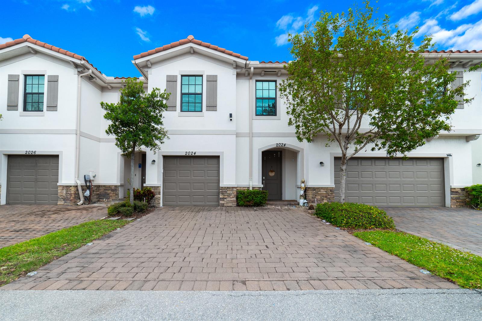 2024 Sugar Maple Drive, Riviera Beach FL 33410