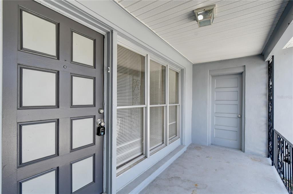 5634 9TH AVENUE N, ST PETERSBURG, FL — photo 3 of 30
