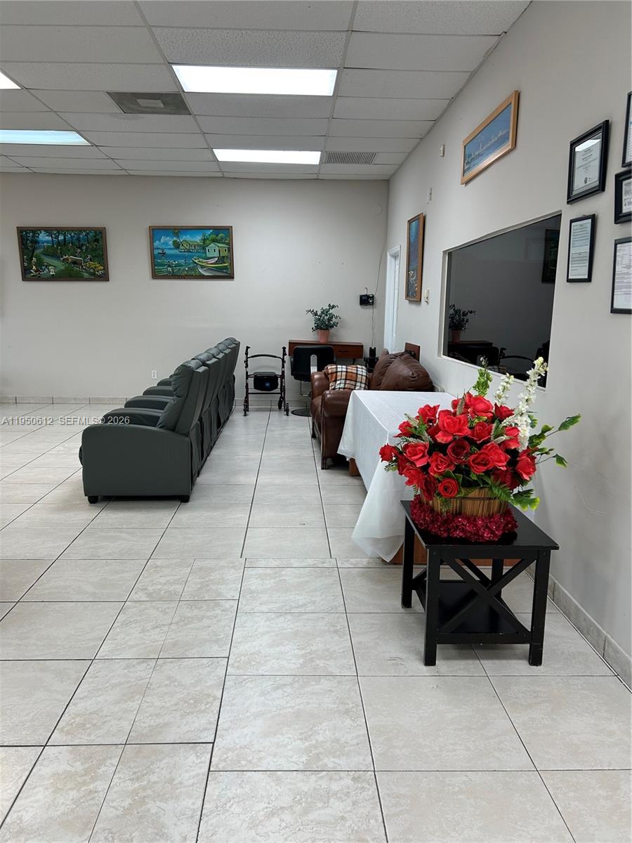 and TV Room — HIALEAH, FL
