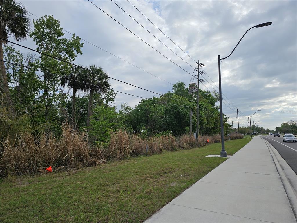 E BROADWAY STREET, OVIEDO, FL — photo 4 of 24
