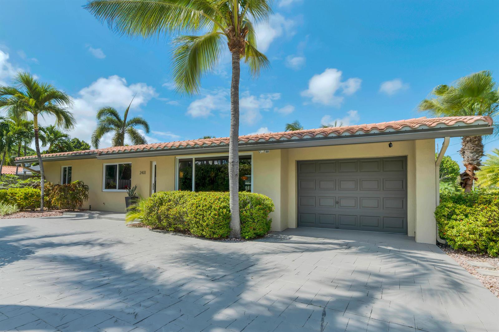 2401 NE 17th Terrace, Wilton Manors FL 33305