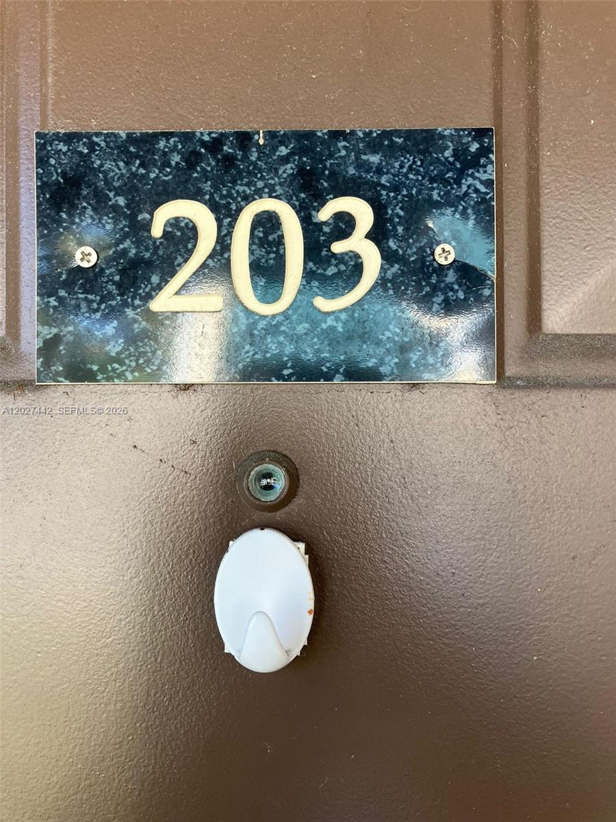 2803 N Course Dr # 203, Pompano Beach FL 33069