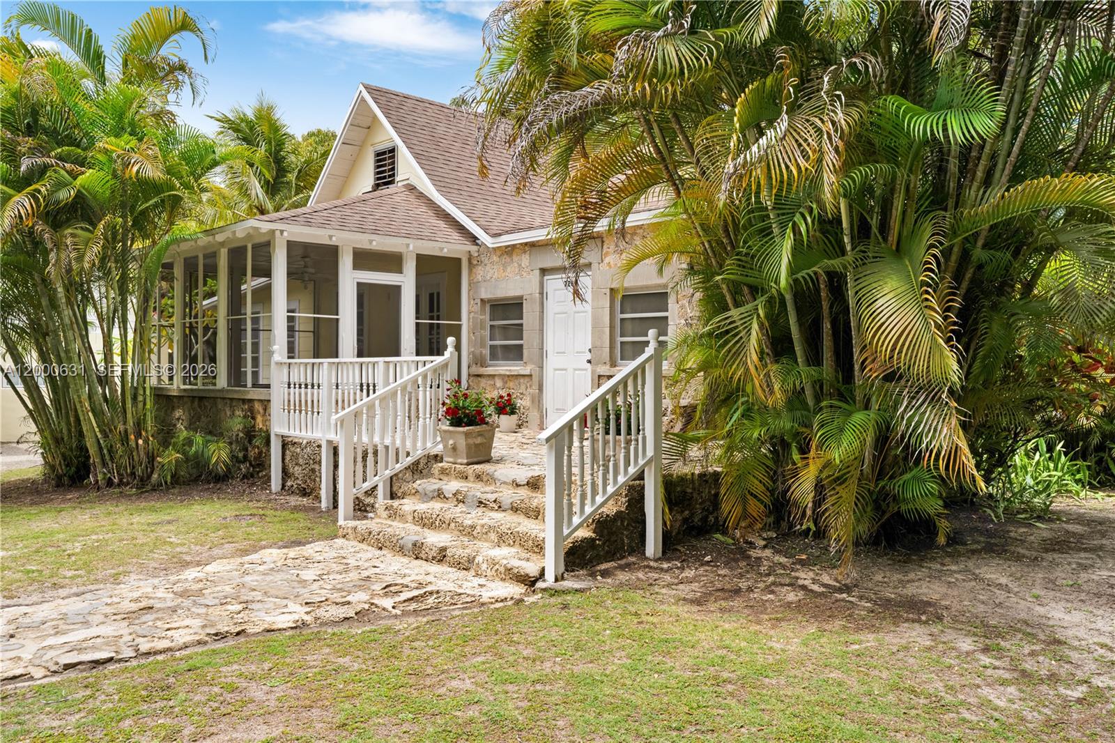 7201 SW 166th St, Palmetto Bay FL 33157