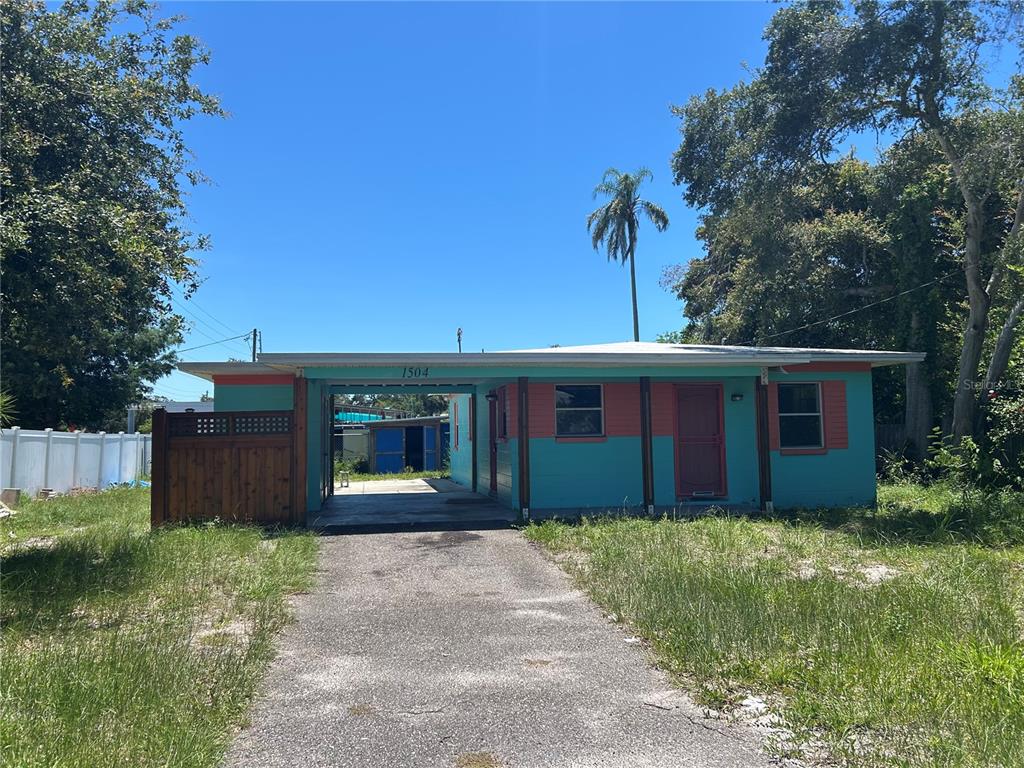 1504 STEVENSONS DRIVE