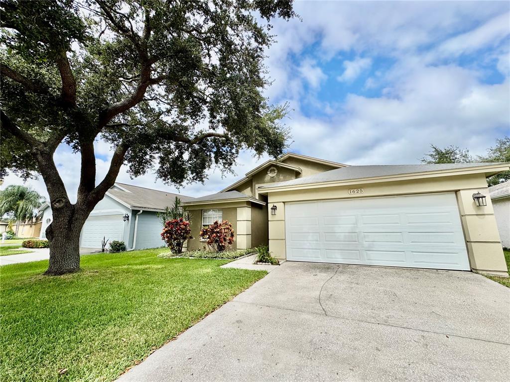 1625 PORTSMOUTH LAKE DRIVE