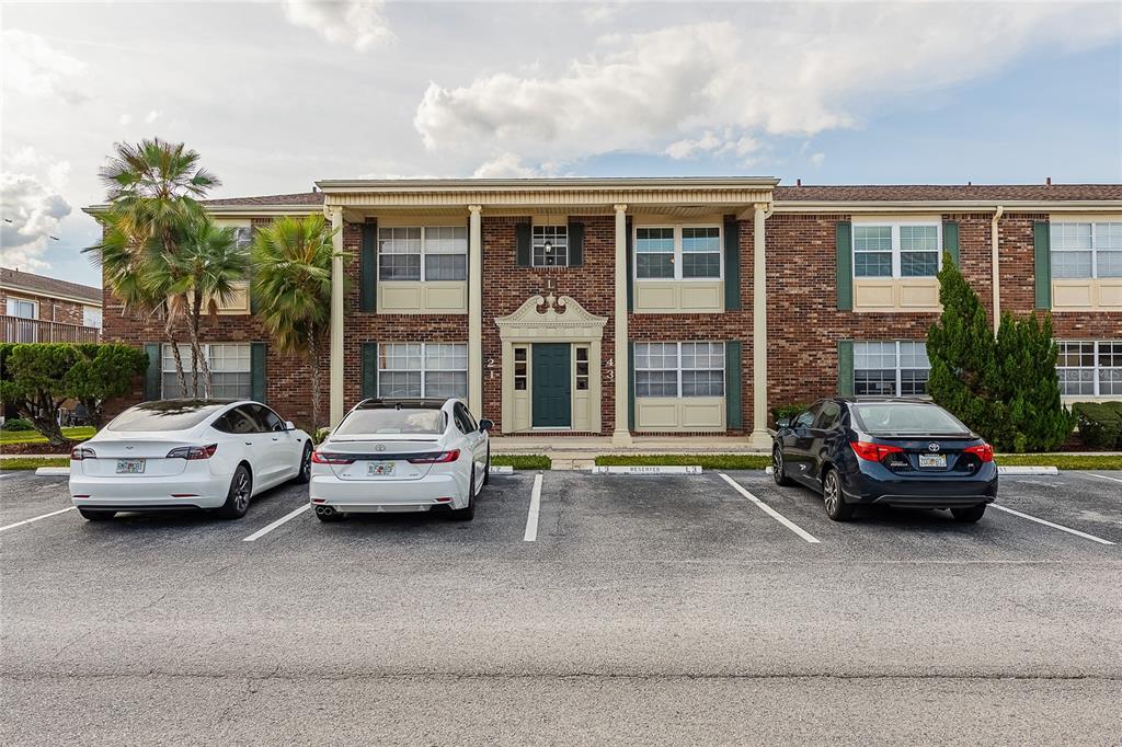 1920 E EDGEWOOD DRIVE UNIT L4