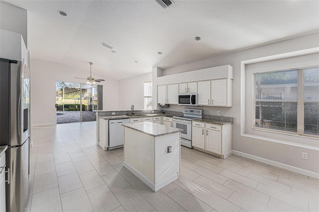 3316 STONEBRIDGE TRAIL, VALRICO, FL — photo 5 of 29