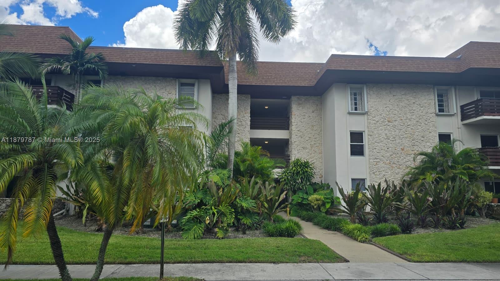 7477 SW 82nd St # C118, Miami FL 33143