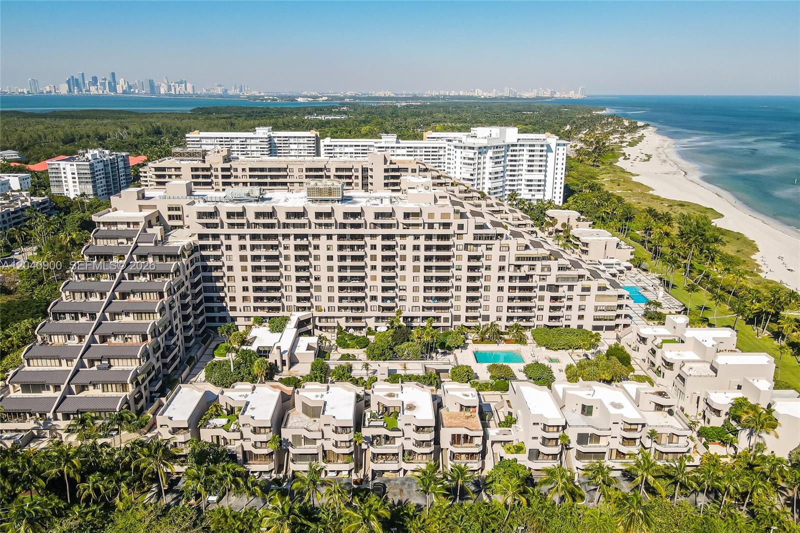 201 Crandon Blvd # 530, Key Biscayne FL 33149