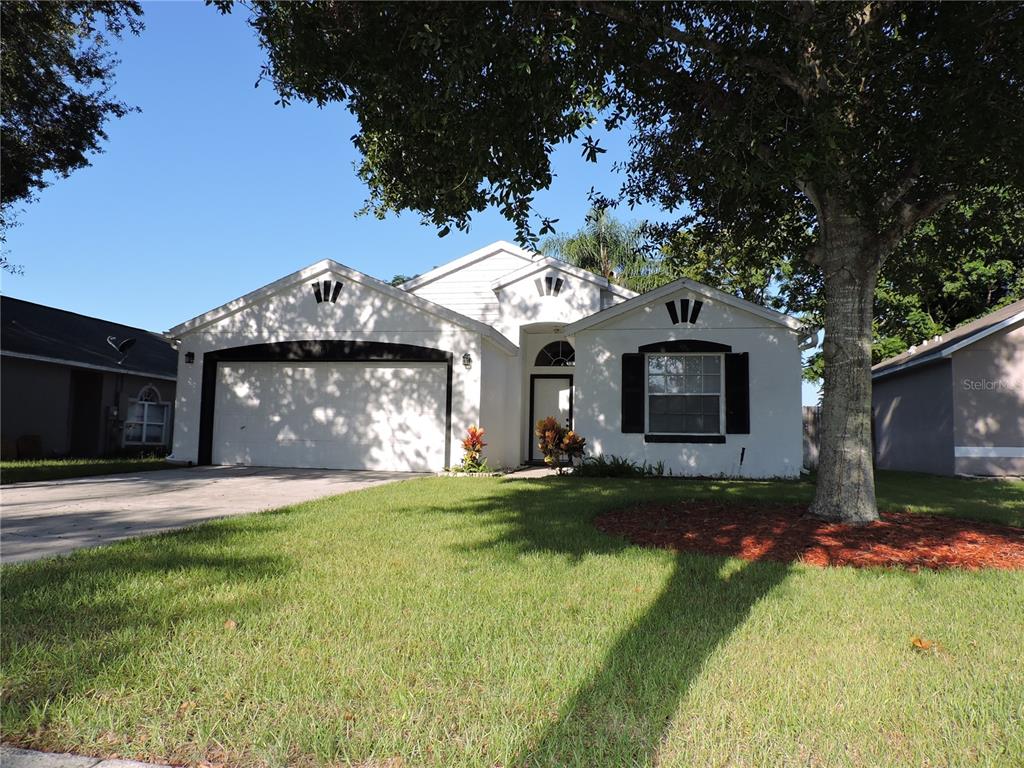 464 BREEZEWAY DRIVE