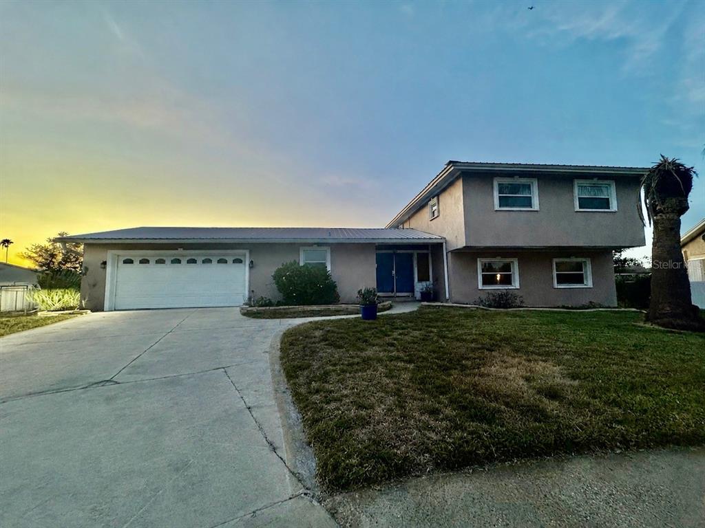8725 PALISADES DRIVE