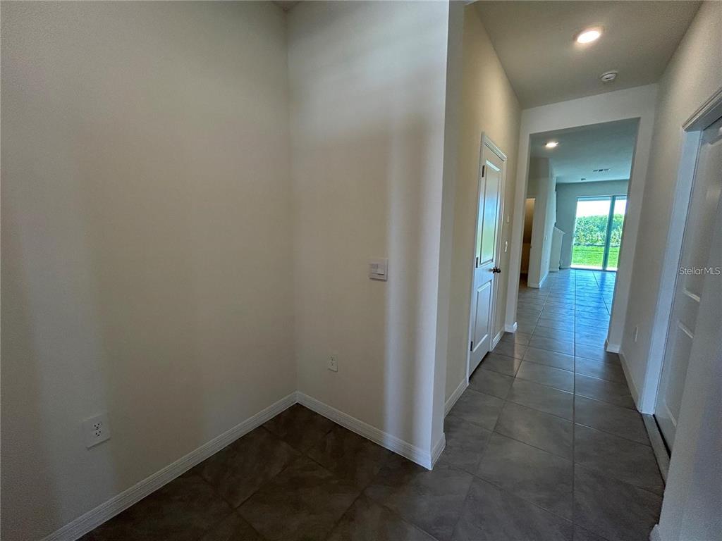17550 CRESCENT MOON LOOP, BRADENTON, FL — photo 4 of 30