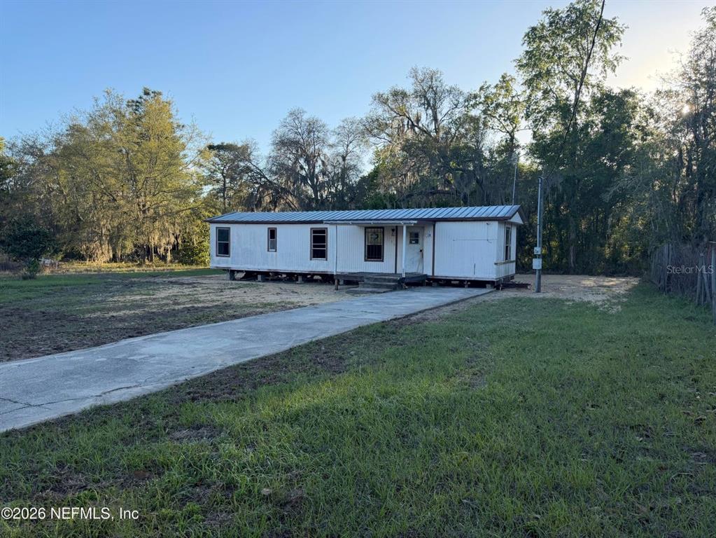 235 OAKCREST DRIVE
