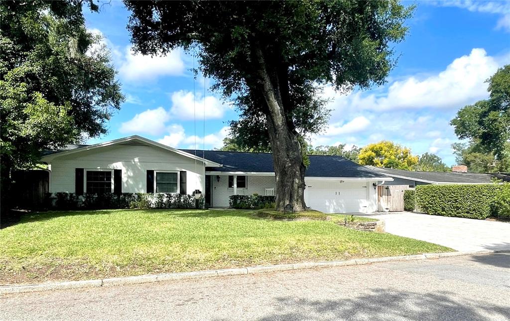 421 ARAPAHO TRAIL