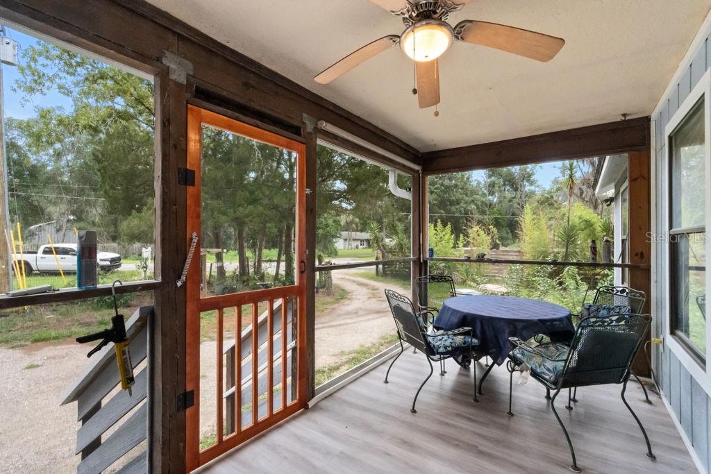19150 COUNTY ROAD 450, UMATILLA, FL — photo 4 of 26