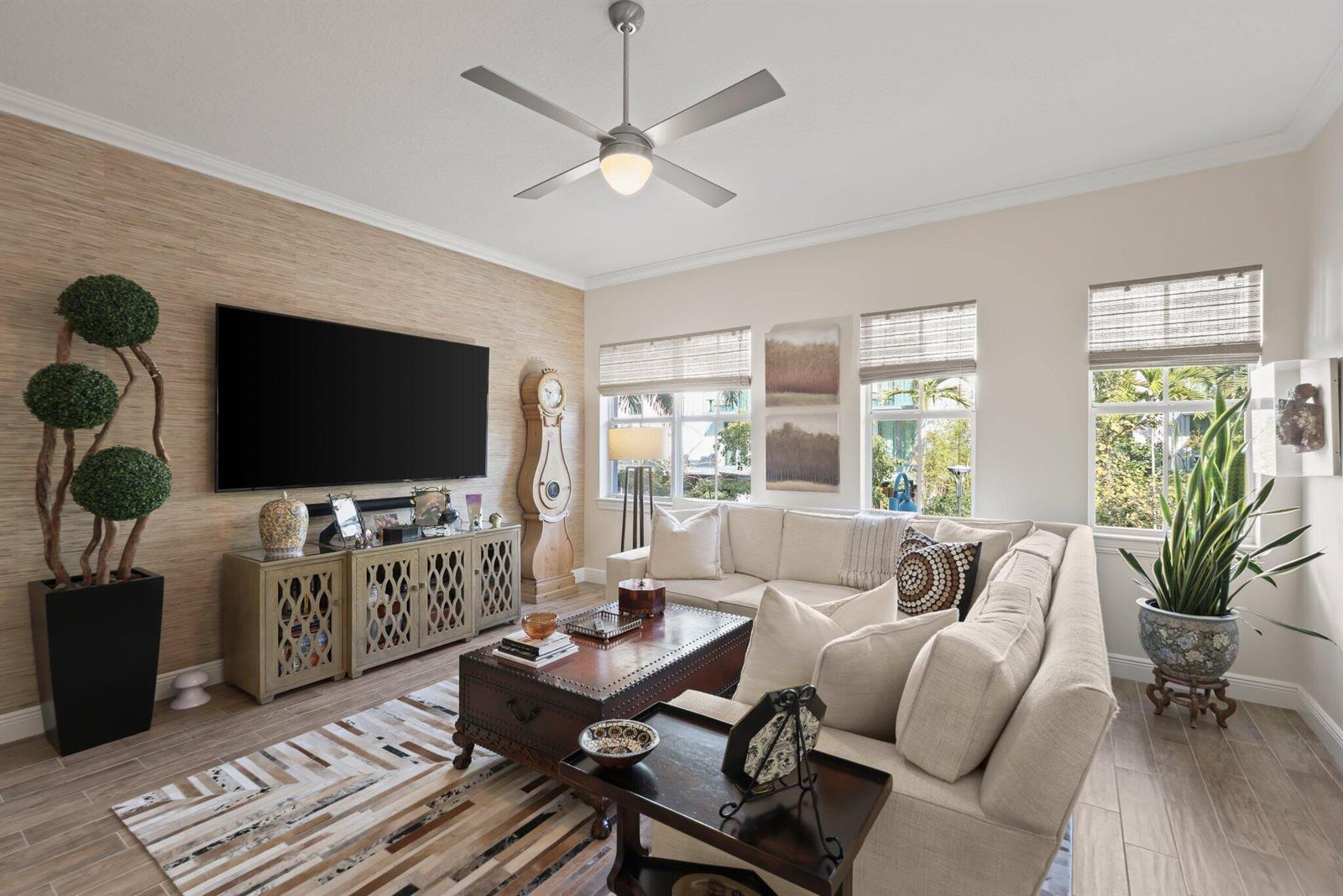 200 NE 2nd Avenue # 211, Delray Beach FL 33444
