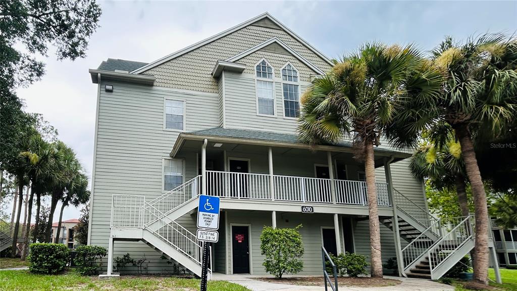 6010 WESTGATE DRIVE UNIT 303