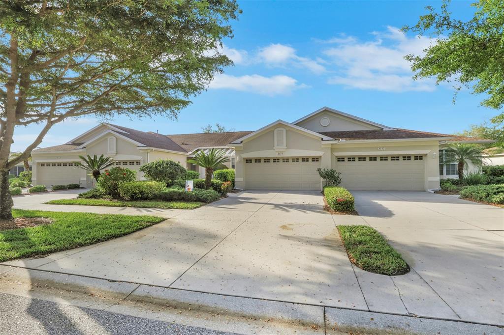 2475 MAGNOLIA CIRCLE