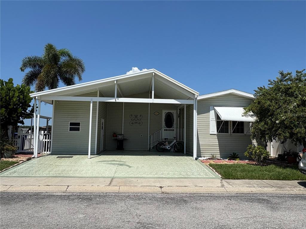 8472 FANTASIA PARK WAY