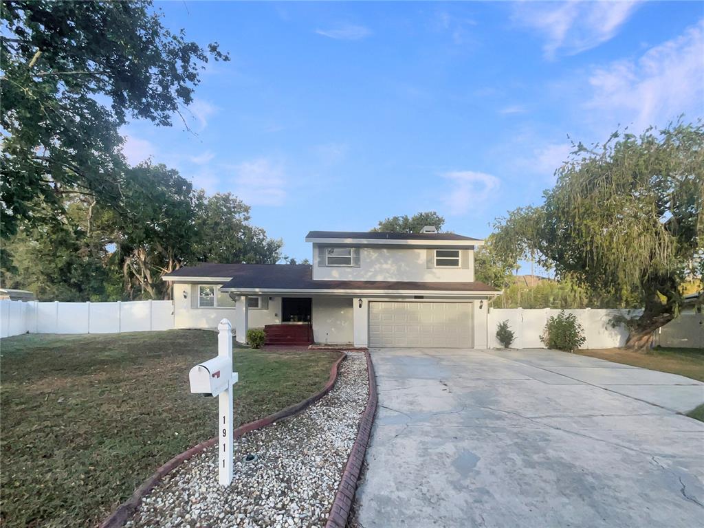 1911 RAMBLING LANE