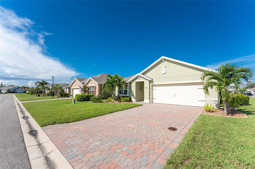 4075 MANATEE LANE