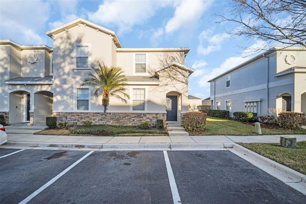 1943 GREENWOOD VALLEY DRIVE