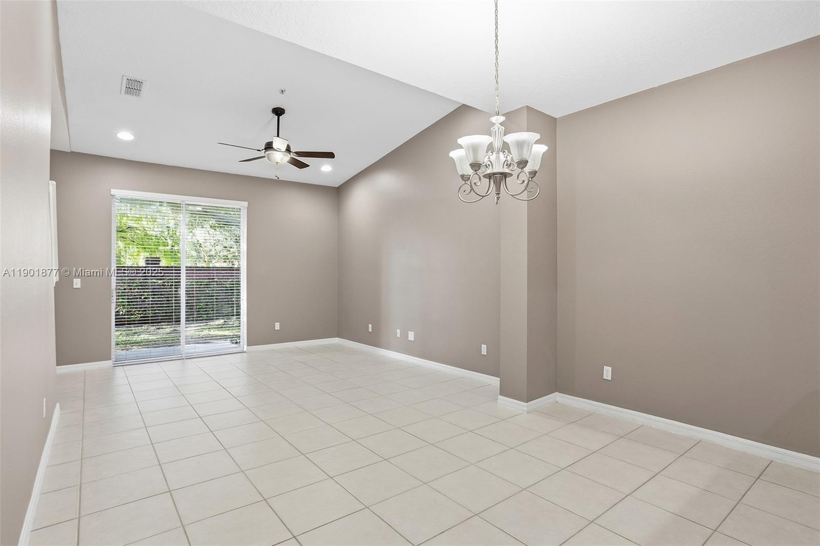 935 Davenwood Ct, Orlando FL 34761