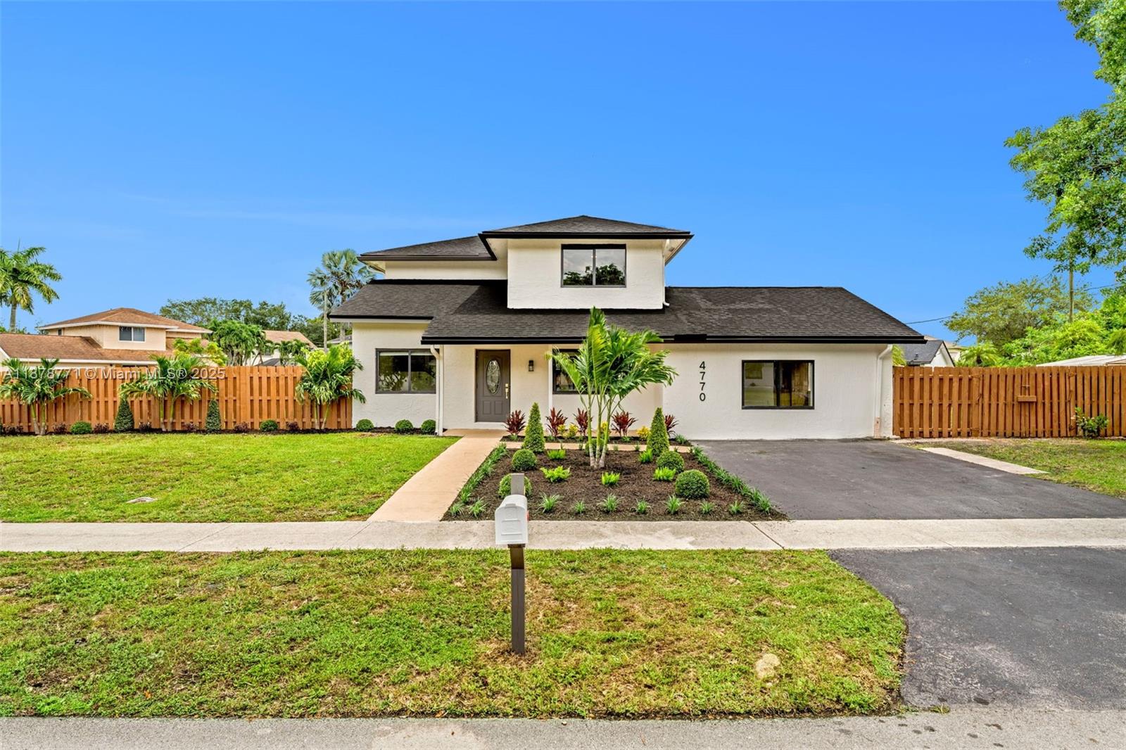 4770 NW 115th Way, Sunrise FL 33323