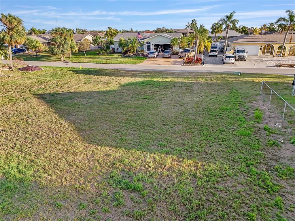 901 EAGLE LANE, APOLLO BEACH, FL — photo 5 of 10