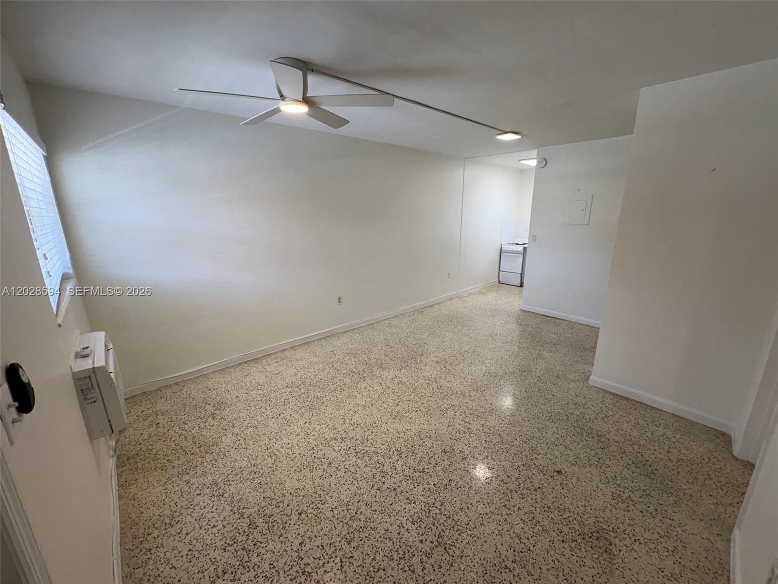 320 W 10th St # 3, Hialeah FL 33010