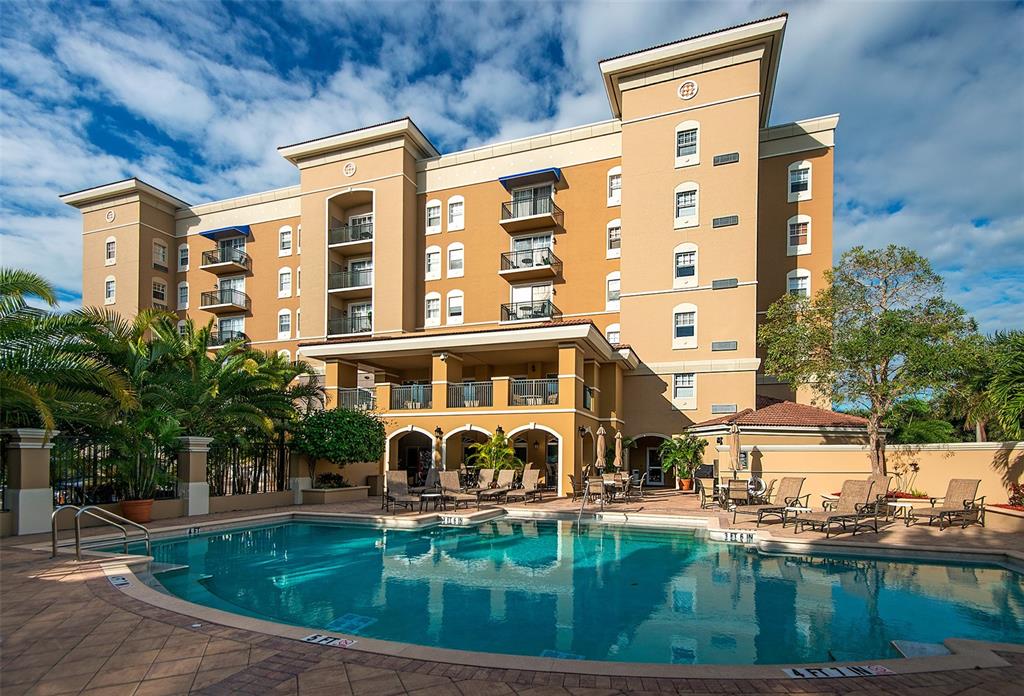 1064 N TAMIAMI TRAIL UNIT 1435