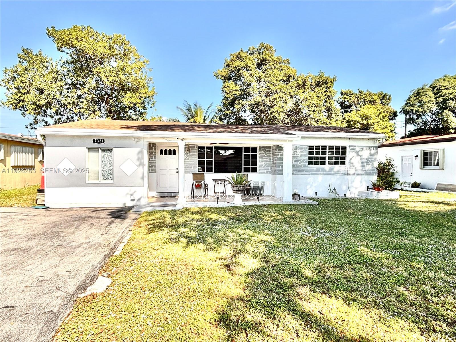 7331 Normandy St, Miramar FL 33023