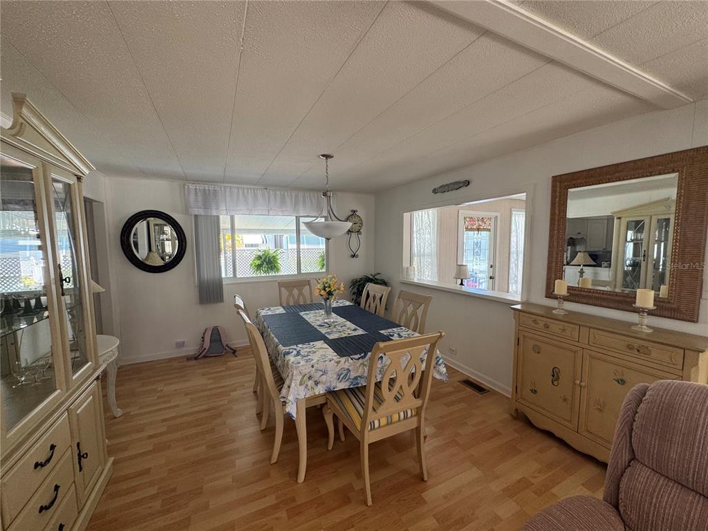 611 IRIS DRIVE, VENICE, FL — photo 4 of 12