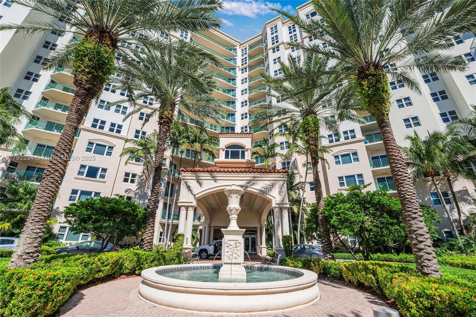 19900 E Country Club Dr # 612, Aventura FL 33180