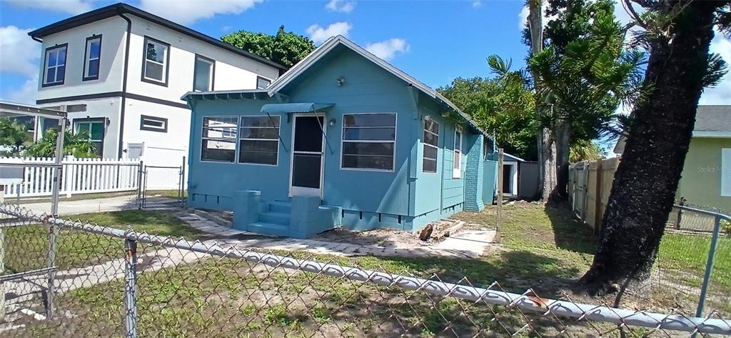 2055 28TH AVENUE N, ST PETERSBURG, FL — photo 2 of 30
