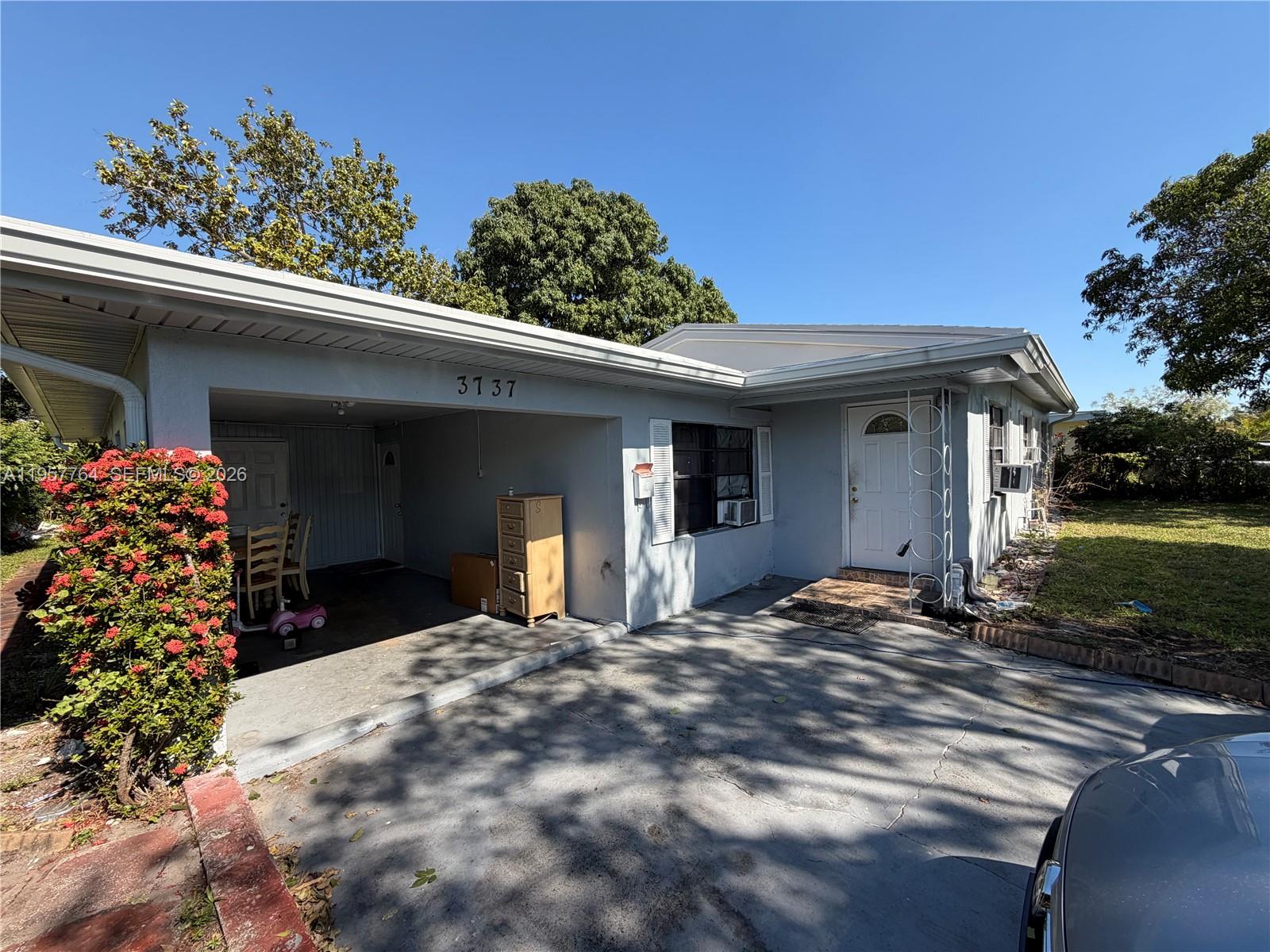 3737 NW 1st Ct, Lauderhill FL 33311
