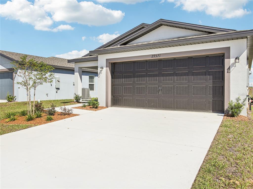 549 BLACKTHORN DRIVE