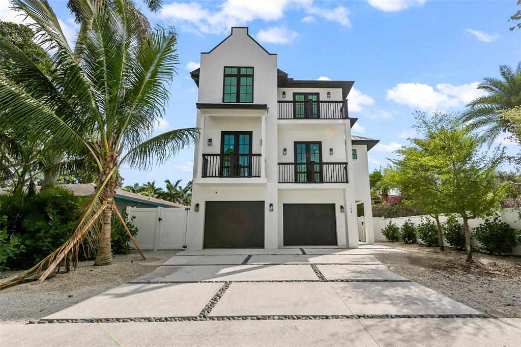 128 FILLMORE DRIVE, SARASOTA, FL — photo 2 of 30