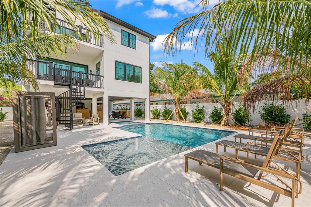 128 FILLMORE DRIVE, SARASOTA, FL — photo 4 of 30