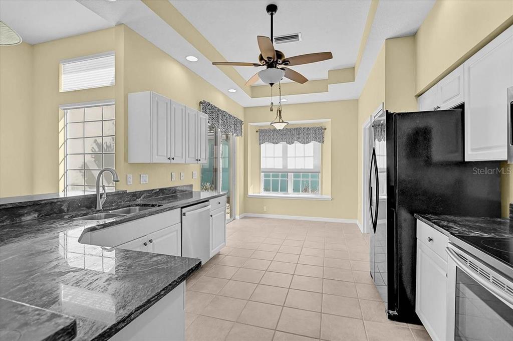4031 CADDIE DRIVE E, BRADENTON, FL — photo 5 of 30