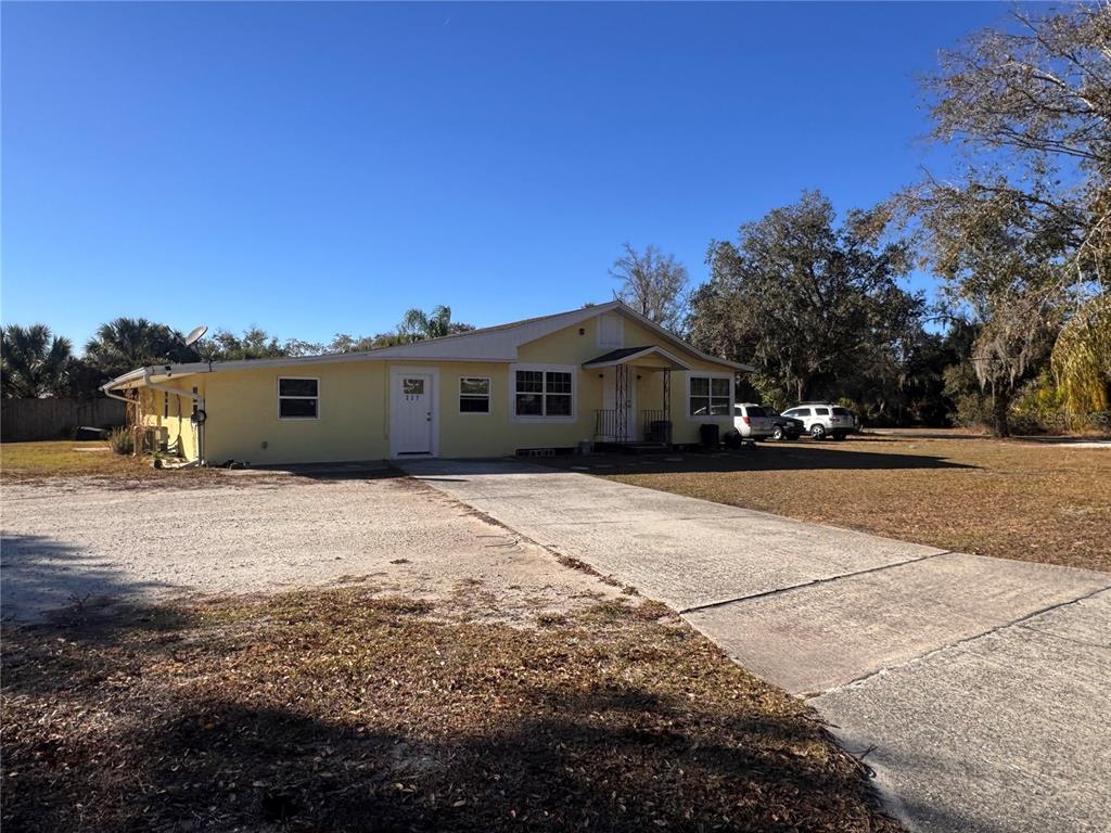 227 SMITH AVENUE, ARCADIA, FL — photo 3 of 10