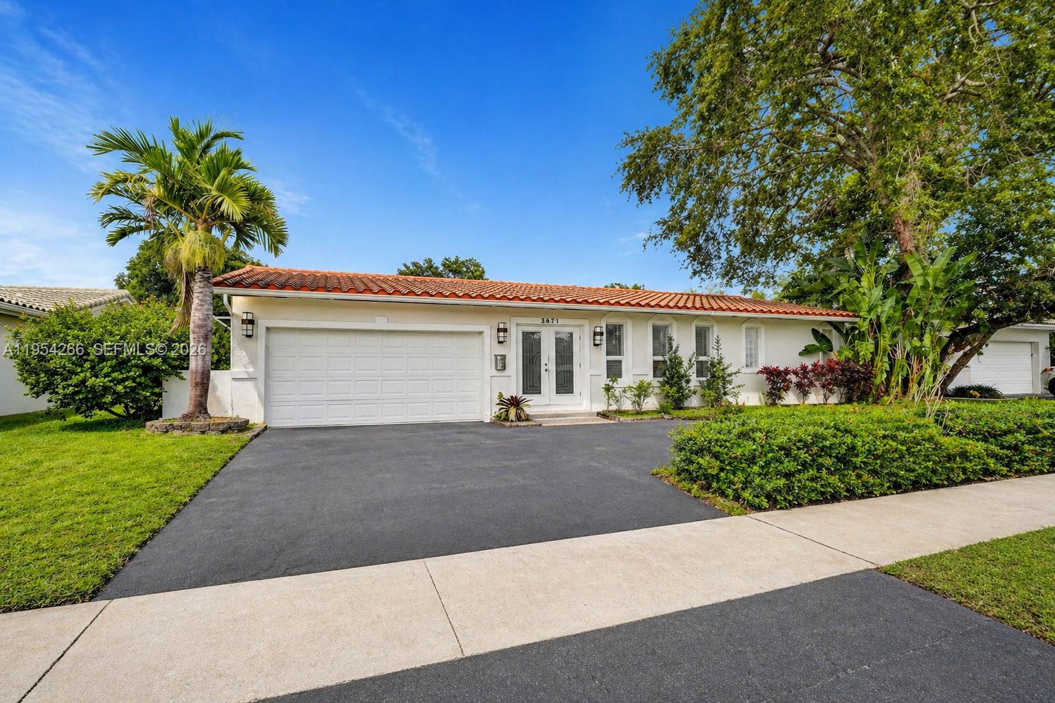 3671 N 47th Ave, Hollywood FL 33021