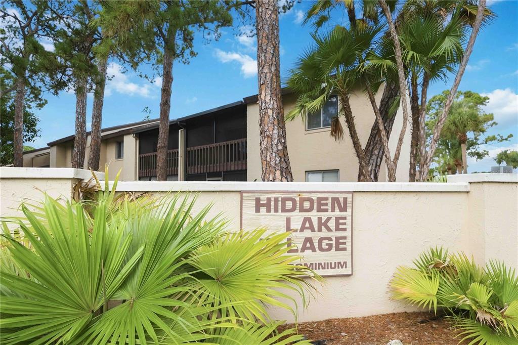 2752 HIDDEN LAKE BOULEVARD UNIT C