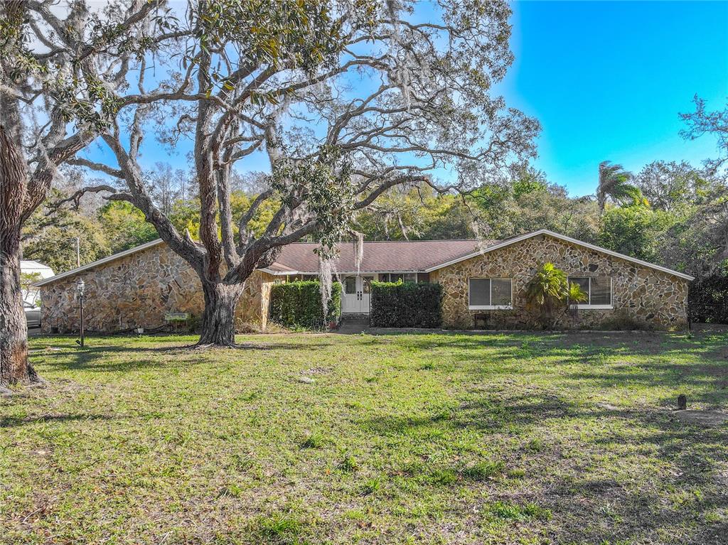 10100 GROVE DRIVE