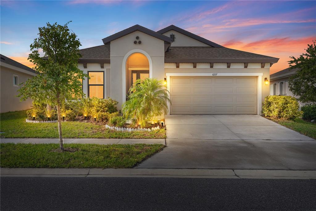 6227 GOLDEN NETTLE DRIVE