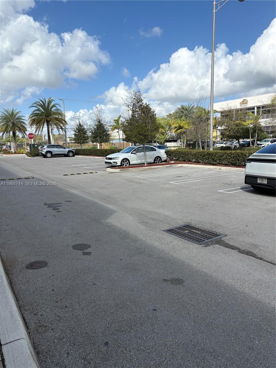 SWEETWATER, FL — photo 5 of 7