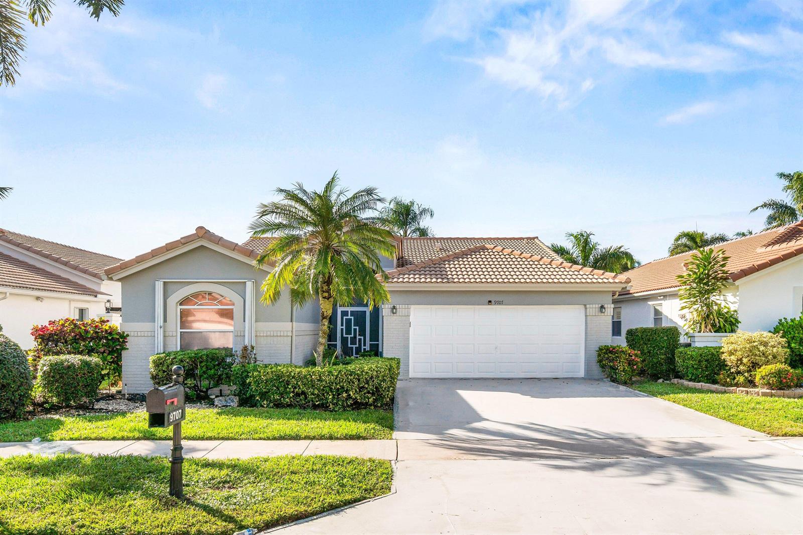 9707 Harbour Lake Circle, Boynton Beach FL 33437