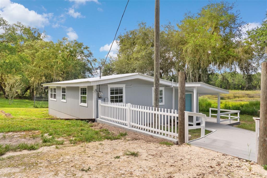 15375 SE 64TH PLACE, OCKLAWAHA, FL — photo 2 of 30
